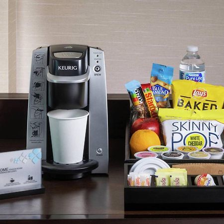 Hilton Garden Inn Detroit Troy Bagian luar foto