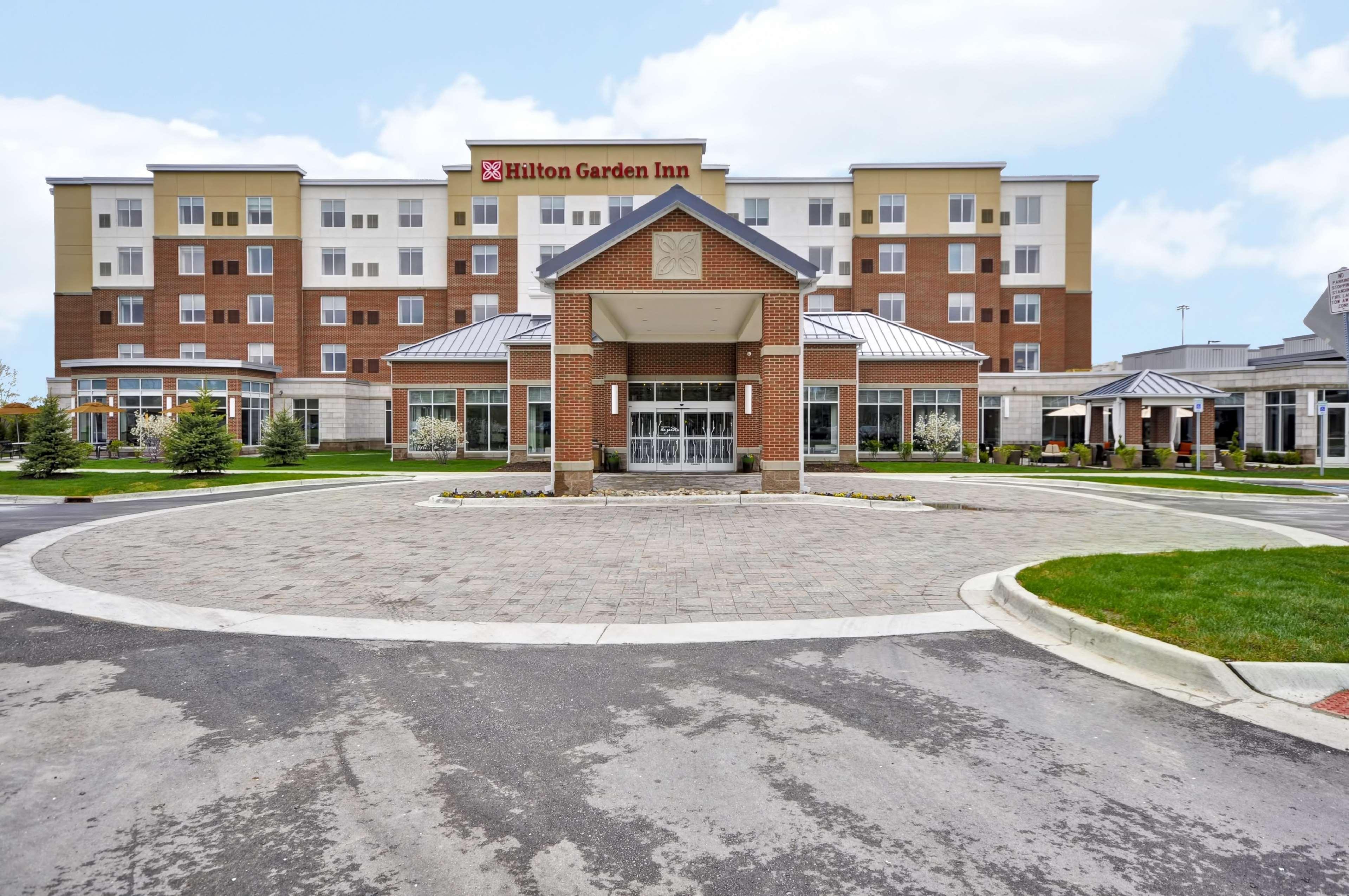Hilton Garden Inn Detroit Troy Bagian luar foto