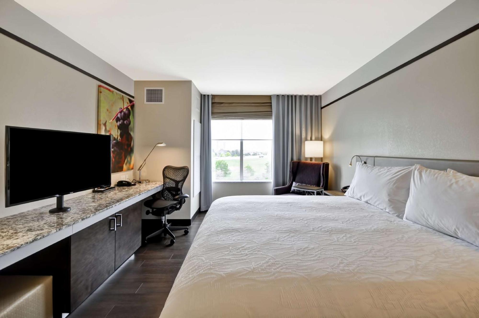 Hilton Garden Inn Detroit Troy Bagian luar foto