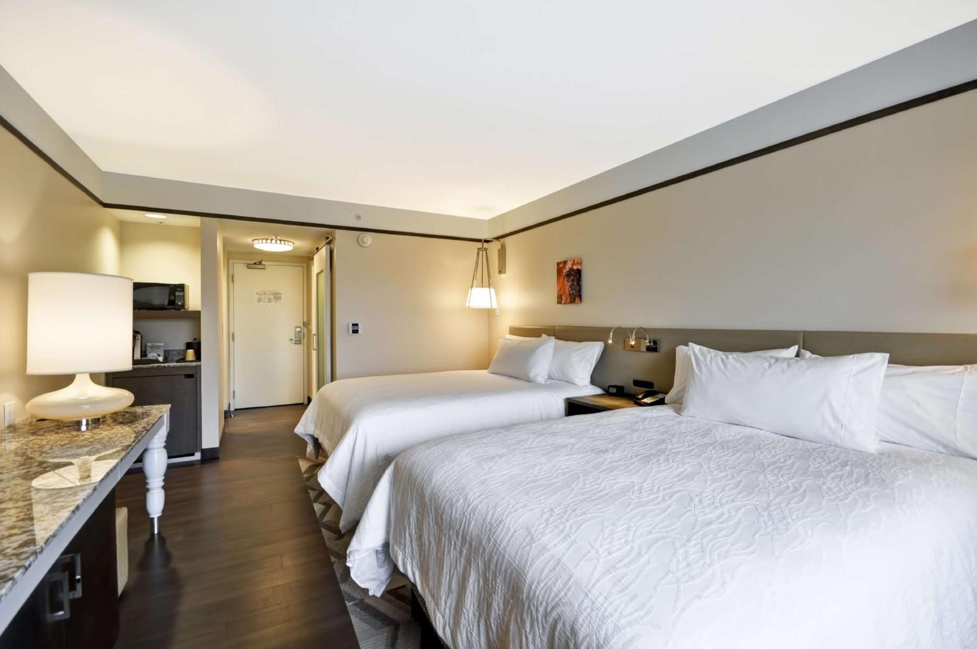 Hilton Garden Inn Detroit Troy Bagian luar foto