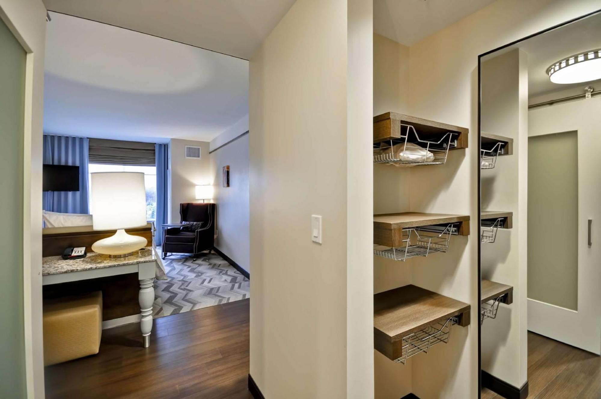 Hilton Garden Inn Detroit Troy Bagian luar foto