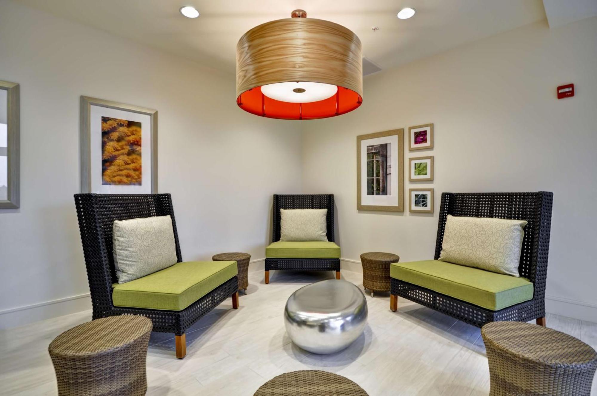 Hilton Garden Inn Detroit Troy Bagian luar foto