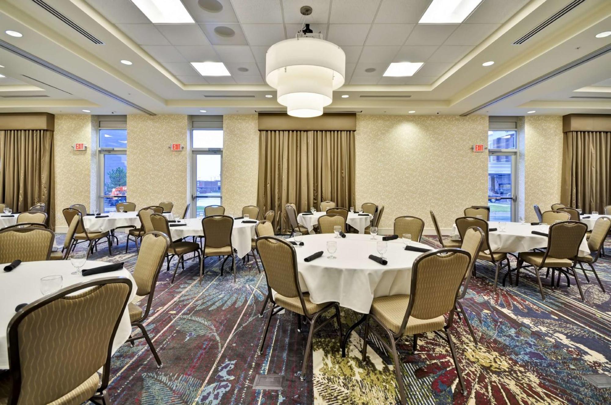 Hilton Garden Inn Detroit Troy Bagian luar foto
